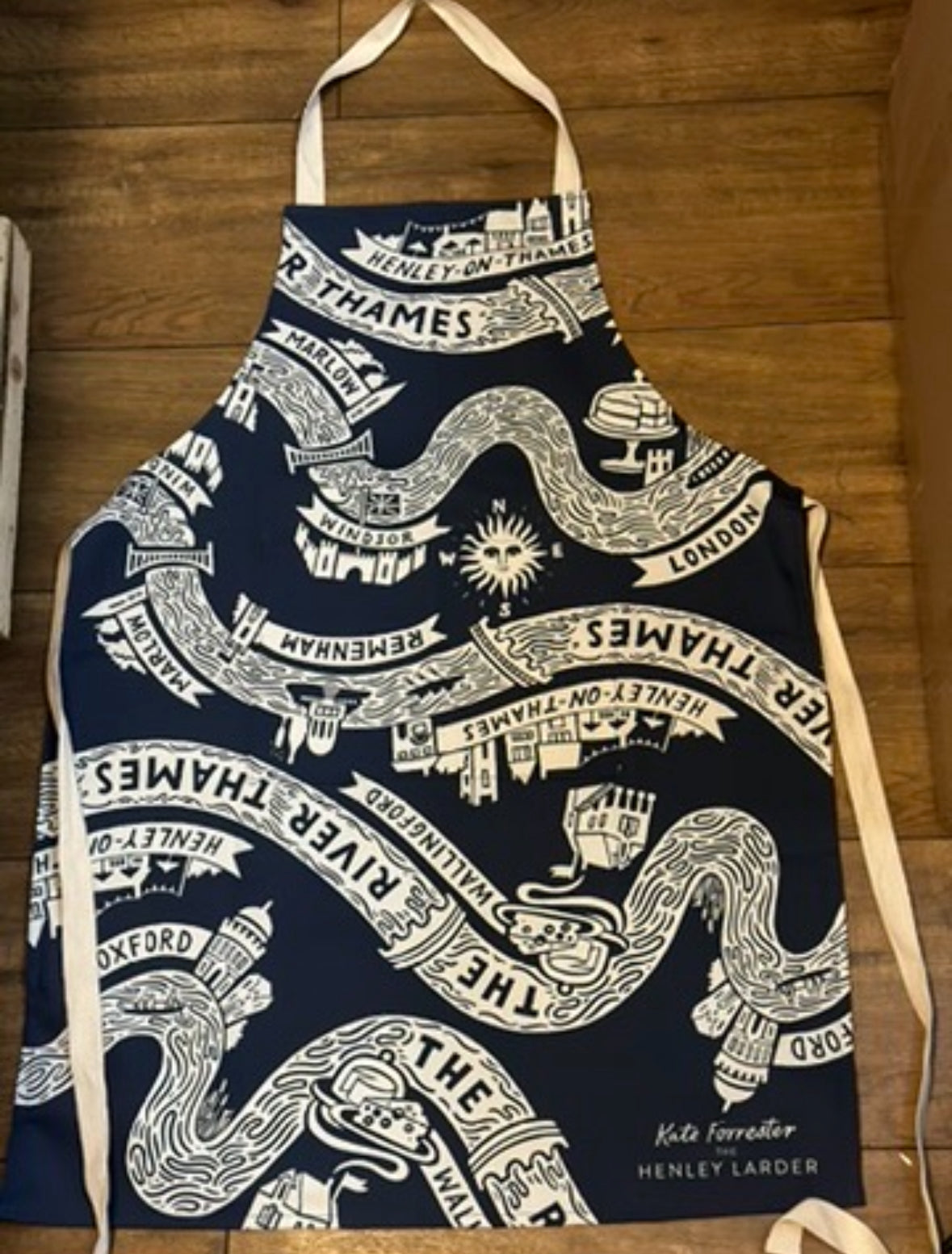 Henley Larder river mural apron